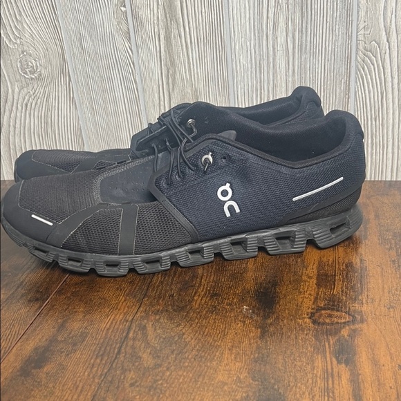 On Cloud Cloud 5 Men’s Size US 14 Black Sneakers